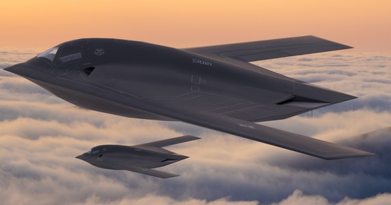 Po zaledwie dwóch miesiącach testów prototypu, firma Northrop Grumman zapowiedziała, że B-21 Raider, znany wcześniej pod kryptonimem "Cerber" trafi do produkcji. Jest to pierwszy samolot 6. generacji. Amerykanie będą teraz dysponować najnowocześniejszymi bombowcami na świecie.