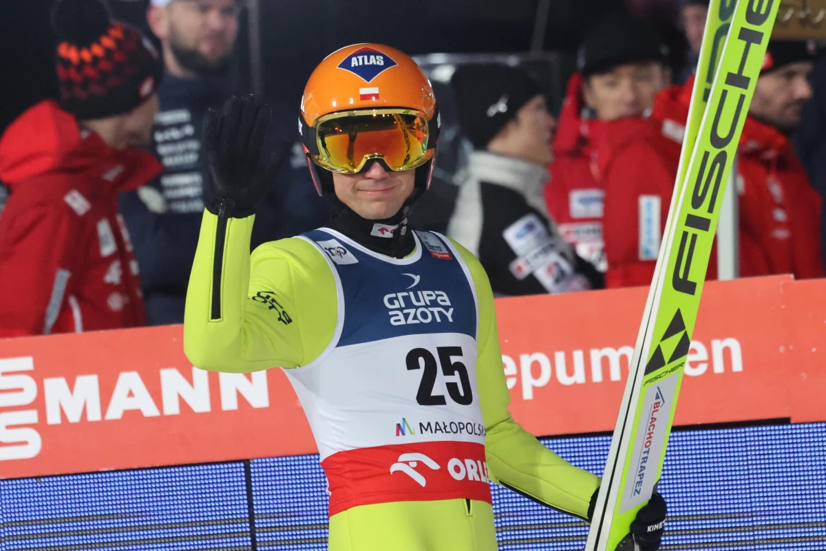 Kamil Stoch nie znalazł się w kadrze Polski na konkurs indywidualny mistrzostw świata w lotach narciarskich w austriackim Bad Mitterndorf. Sensacyjną decyzję podjął trener Thomas Thurnbichler.