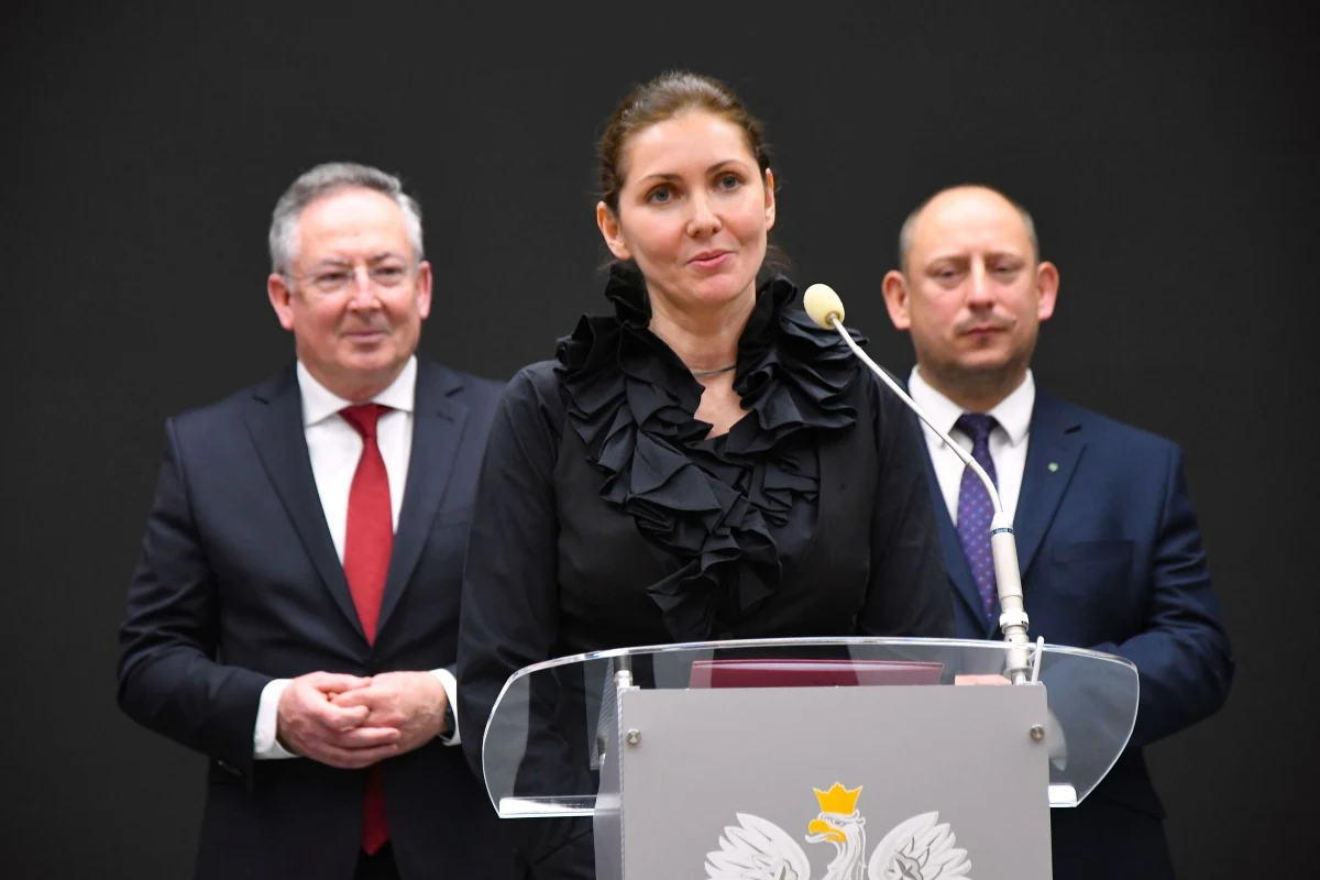 Katarzyna Urbańska została powołana na stanowisko małopolskiego wojewódzkiego konserwatora zabytków. Akt powołania wręczył w piątek w Krakowie minister kultury i dziedzictwa narodowego Bartłomiej Sienkiewicz.