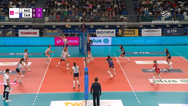 Fragmenty meczu ITA Tools Stal Mielec – Grupa Azoty Akademia Tarnów 3:0 (25:16, 25:18, 26:24) - siatkówka; Tauron Liga 2024, 17. kolejka. MVP: Emilia Mucha (19/45 = 42% skuteczności w ataku + 1 blok).

