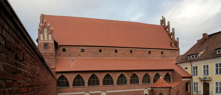 Muzeum Warmii i Mazur uruchomiło aplikację umożliwiającą odwiedzającym olsztyński zamek zobaczenie, jak w średniowieczu wyglądały pomieszczenia, które zwiedzają. Dla graczy komputerowych przygotowano grę związaną z pobytem Kopernika w stolicy Warmii i Mazur.