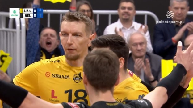 Fragmenty meczu Bogdanka LUK Lublin – PGE GiEK Skra Bełchatów 3:0 (25:17, 27:25, 25:19) - siatkówka, PlusLiga 2024, 19. kolejka. MVP: Damian Schulz (13/22 = 59% skuteczności w ataku + 1 blok).

