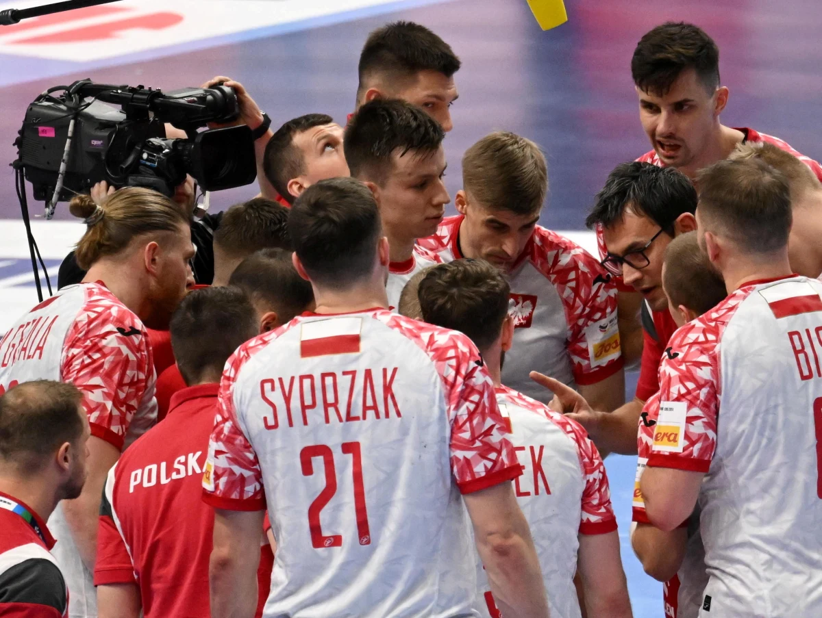 Słowacja lub Izrael będzie rywalem reprezentacji Polski piłkarzy ręcznych w kwalifikacjach mistrzostw świata 2025. Gospodarzami finałów, które zostaną rozegrane w dniach 14 stycznia - 2 lutego, będą Chorwacja, Dania i Norwegia.