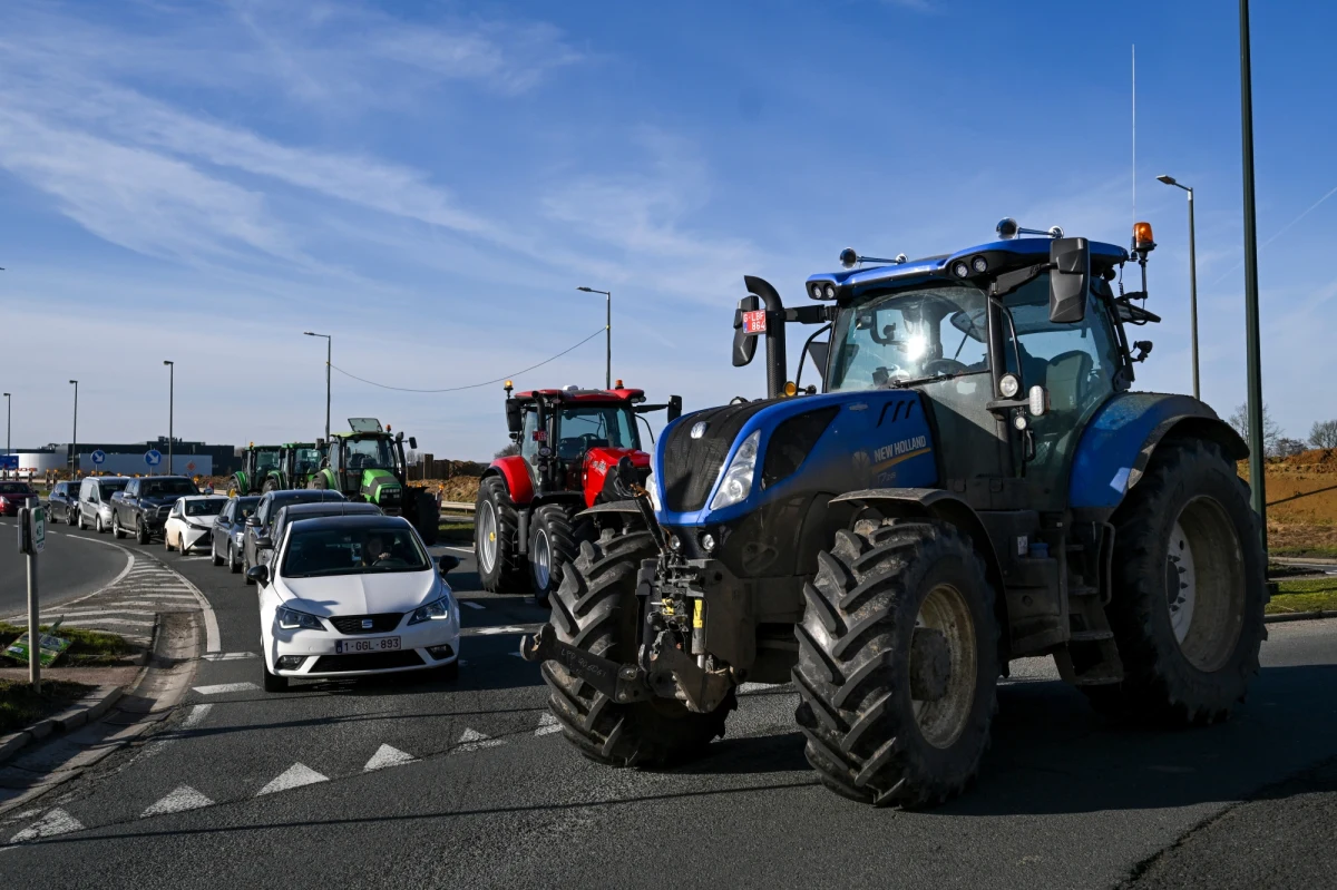 Francuscy rolnicy zapewnili w sobotę, że będą kontynuować protesty na drogach, podczas których domagają się wyższych cen za swoje produkty oraz ochrony przed wzrostem kosztów produkcji i przed globalną konkurencją. Wysunięte w piątek propozycje rządu farmerzy uznali za niesatysfakcjonujące.