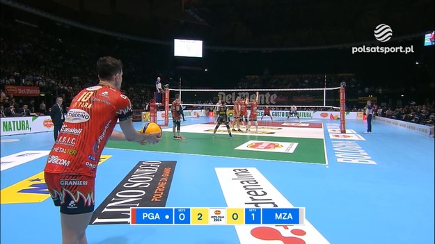 Skrót meczu finału siatkarskiego Pucharu Włoch Sir Susa Vim Perugia - Mint Vero Volley Monza 3:1 (22:25, 25:21, 25:15, 25:23).

