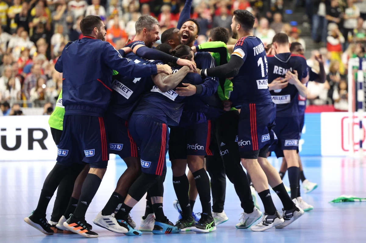 Francja pokonała po dogrywce w Kolonii Danię 33:31 (27:27, 14:14) w meczu o złoty medal mistrzostw Europy piłkarzy ręcznych, których organizatorami były Niemcy.