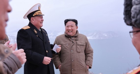 Odrzucenie idei zjednoczenia obu państw koreańskich przez przywódcę Korei Północnej Kim Dzong Una oznacza początek nowej, niebezpiecznej ery na Półwyspie Koreańskim - ocenił dziennik „Financial Times”. Według części ekspertów Kim jest zdecydowany, by rozpocząć wojnę.