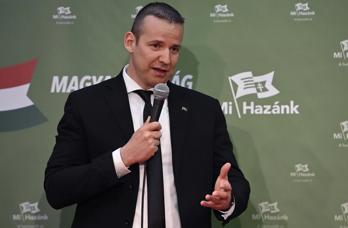 "Musimy znaleźć partnerów, z którymi będziemy mogli walczyć z globalizmem" - powiedział w sobotę lider węgierskiej skrajnie prawicowej partii Ruch Naszego Domu. László Toroczkai, bo o nim mowa, podkreślił, że jego celem jest przejęcie władzy na Węgrzech, a docelowo w Brukseli. Powiedział też, że jeśli Ukraina przegra wojnę z Rosją, to jego partia "zgłosi roszczenia do Zakarpacia".