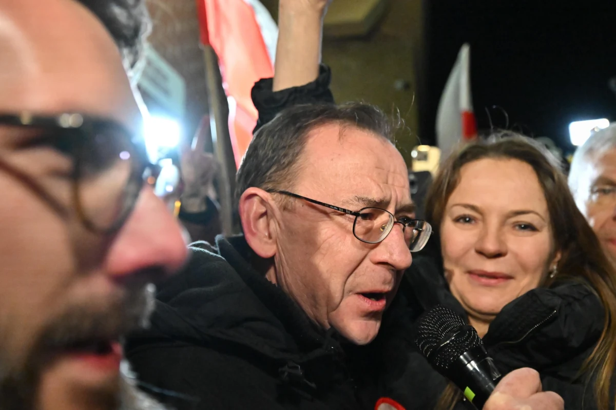 Sąd Apelacyjny w Lublinie z przyczyn formalnych umorzył postępowanie dotyczące przymusowego leczenia i dokarmiania Mariusza Kamińskiego. 