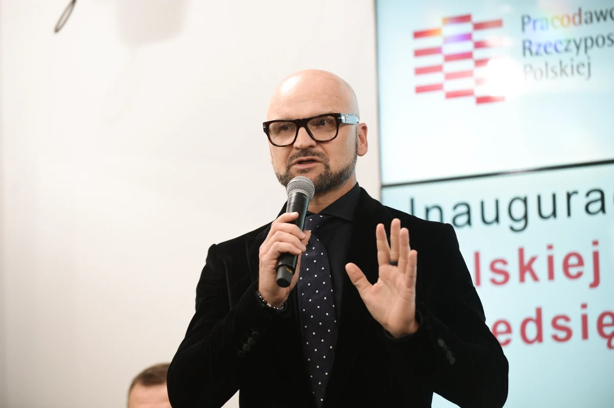 ​Powstała Polska Rada Przedsiębiorców (PRP), która ma prowadzić dialog z rządem i partnerami społecznymi oraz dążyć do budowania silnej, innowacyjnej i zrównoważonej przyszłości Polski. Przewodniczącym PRP został Rafał Brzoska - założyciel Grupy InPost.