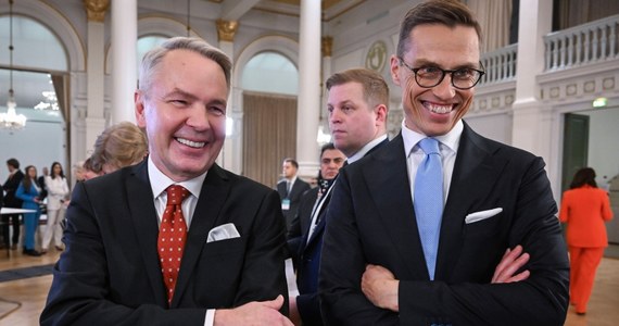 Alexander Stubb, który wygrał w niedzielę I turę wyborów prezydenckich nie odebrałby telefonu od Władimira Putina z gratulacjami, gdyby został wybrany na prezydenta. "Nie przekazałbym telefonu sprzątaczce" – powiedział z kolei jego kontrkandydat Pekka Haavisto.

