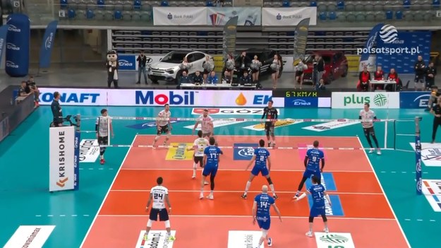 Fragmenty meczu Enea Czarni Radom – MKS Ślepsk Malow Suwałki 3:1 (25:22, 23:25, 25:20, 25:20) - siatkówka, PlusLiga 2024, 19. kolejka. MVP: Bartosz Gomułka (21/41 = 51% skuteczności w ataku + 3 asy serwisowe; zagrał na +17). 

