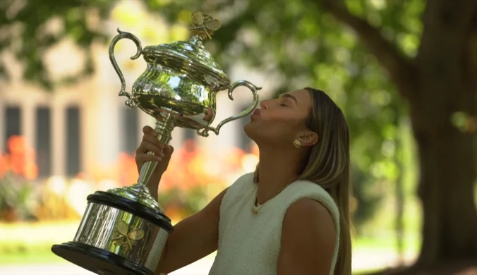 Sesja zdjęciowa Aryny Sabalenki po zwycięstwie w Australian Open. WIDEO