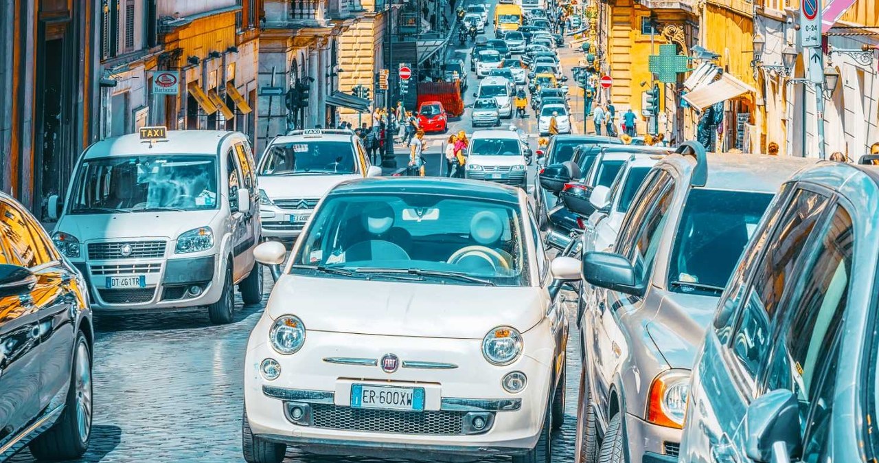 Nowe auto za 100 euro miesięcznie. Włochy dopłacą choćby do spalinowych