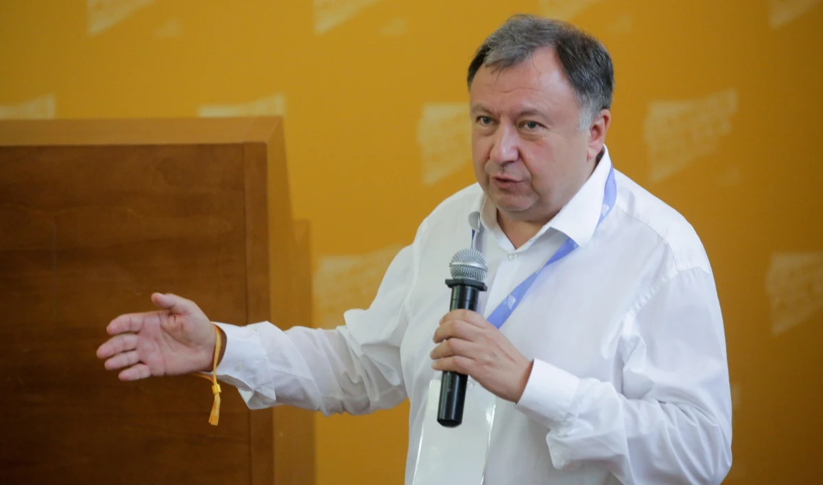 "Prowadzimy rozmowy ze Stanami Zjednoczonymi, żeby przekazały nam technologię od producentów amunicji. Myślę, że to jest najlepszy sposób, aby produkować amunicję we wspólnych przedsiębiorstwach ukraińsko-polskich w Polsce" – przekazał w Rozmowie o 7:00 w Radiu RMF24 Mykoła Kniażycki. "Na ten temat mówi nasze Ministerstwo Obrony i o tym rozmawiamy z rządem Tuska" – powiedział deputowany opozycyjnej Europejskiej Solidarności w Radzie Najwyższej Ukrainy i współprzewodniczący ukraińsko-polskiej grupy parlamentarnej. 