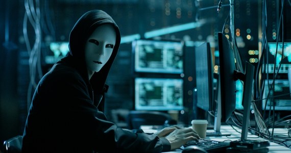 ​Internetowi oszuści obrali za cel klientów firmy hostingowej i giełdy kryptowalut - poinformował NASK w środowym raporcie "Cyberbezpieczeństwo i przeciwdziałanie dezinformacji".