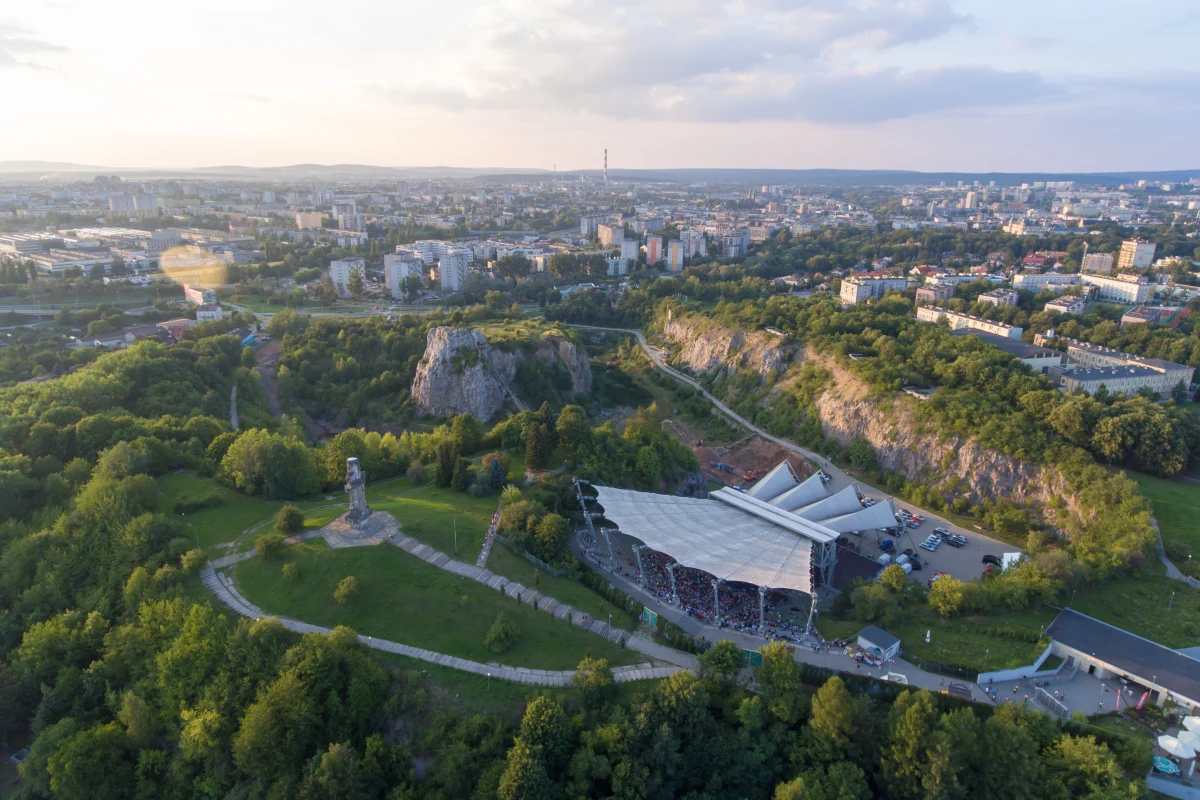 Jura Park w Bałtowie – to najpopularniejsza atrakcja turystyczna 2023 roku w regionie. Poznaliśmy najnowszy ranking przygotowany przez Urząd Marszałkowski Województwa Świętokrzyskiego.