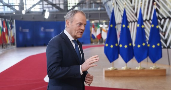 "Dziś potrzebne nam jest poczucie zjednoczenia w sprawie Ukrainy. Stanowisko premiera Węgier Viktora Orbana jest zagrożeniem dla naszego bezpieczeństwa" - powiedział premier Donald Tusk w Brukseli, przed rozpoczęciem Rady Europejskiej. 