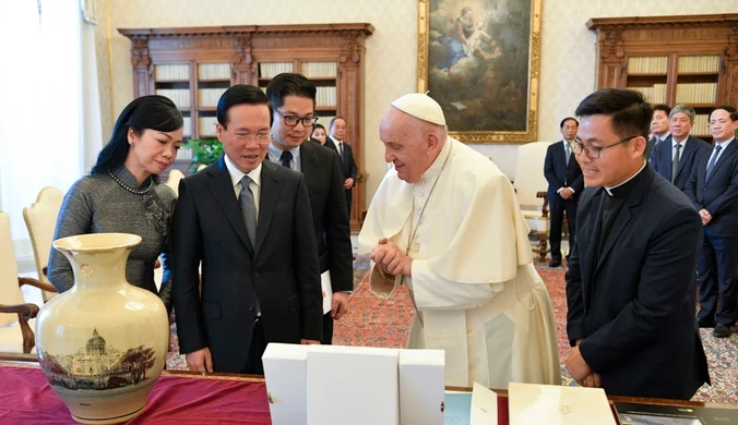 Watykan flirtuje z komunistycznym Wietnamem. Stoi za tym polski duchowny 