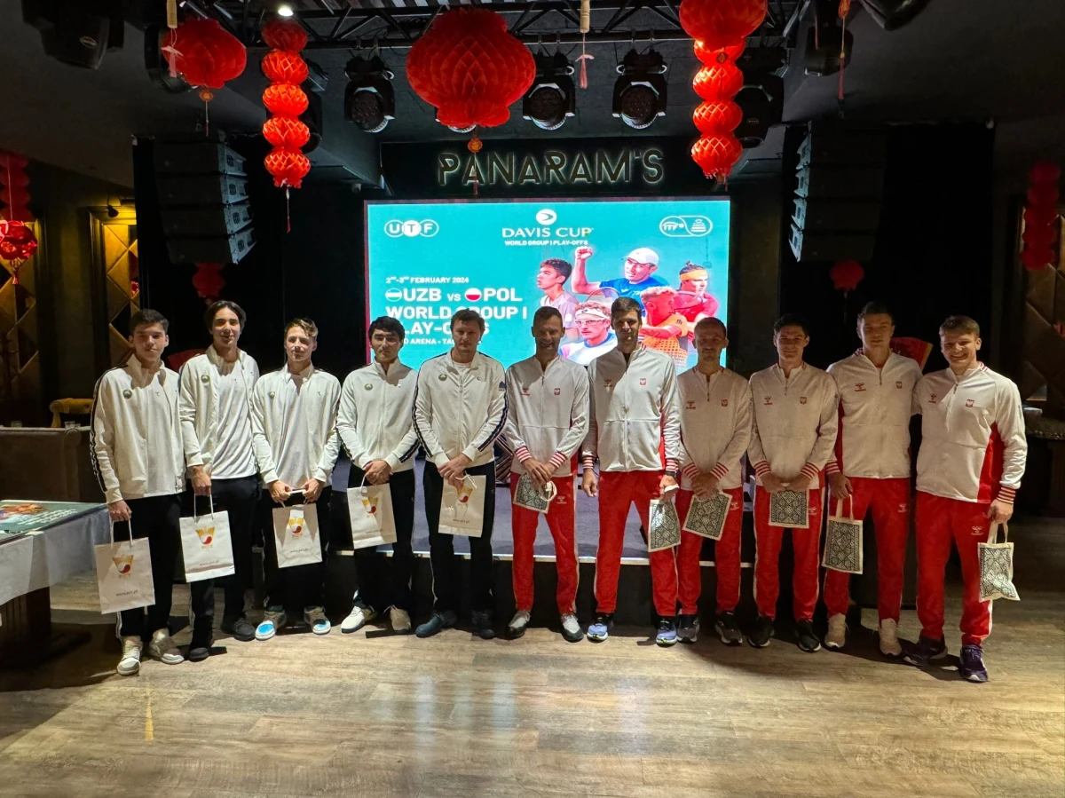 Polak Hubert Hurkacz i Uzbek Sergey Fomin w piątek o godz. 10 rozpoczną dwudniową rywalizację Polski z Uzbekistanem w ramach Pucharu Davisa. W drugim meczu singlowym w Taszkiencie Maks Kaśnikowski zagra z Chumojunem Sultanowem.