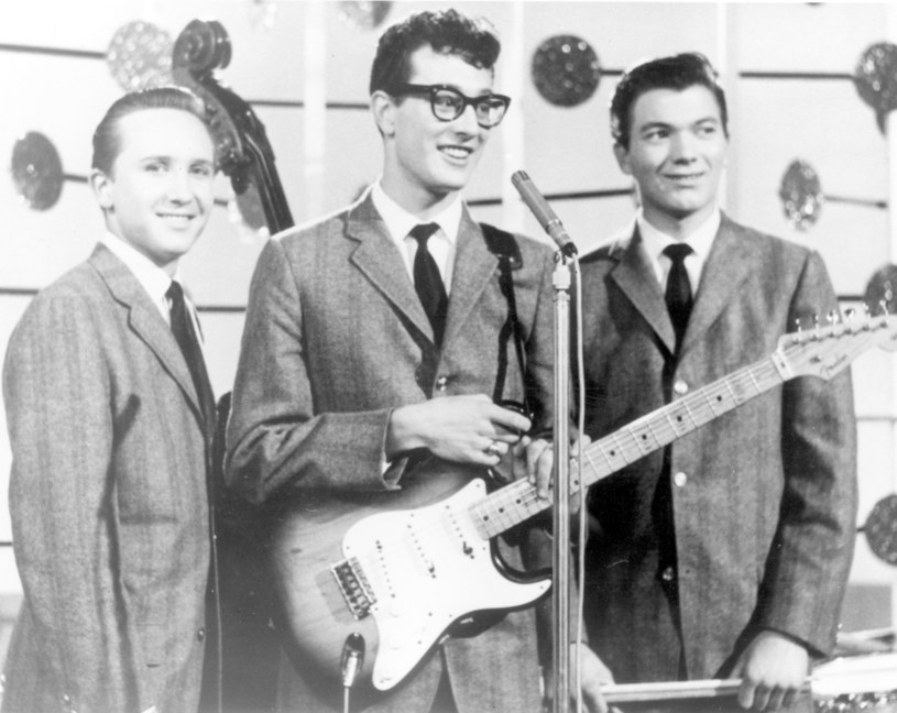 3 lutego 1959 roku uważa się za jednej z najbardziej tragicznych dni w historii muzyki. Wtedy właśnie w wyniku katastrofy lotniczej zginęli Buddy Holly, Ritchie Valens i J.P. Richardson. Mija 65 lat od wspomnianego wypadku.