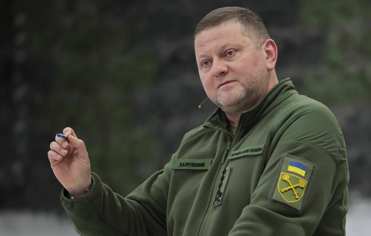 "Być może priorytetem numer jeden jest opanowanie całego arsenału (stosunkowo) tanich, nowoczesnych i wysoce skutecznych maszyn bezzałogowych i innych środków technologicznych" - napisał na łamach portalu amerykańskiej stacji CNN generał Wałerij Załużny. Naczelny dowódca Sił Zbrojnych Ukrainy w artykule roztoczył swoją wizję na temat ewoluującego oblicza wojny.