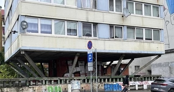 Ekspertyza sporządzona przez naukowców Politechniki Wrocławskiej potwierdziła, że Trzonolinowiec jest w złym stanie technicznym i powinien zostać wyremontowany. Charakterystyczny budynek składa się z 44 mieszkań, które powinny być jeszcze w tym roku opuszczone. Miasto deklaruje pomoc.
