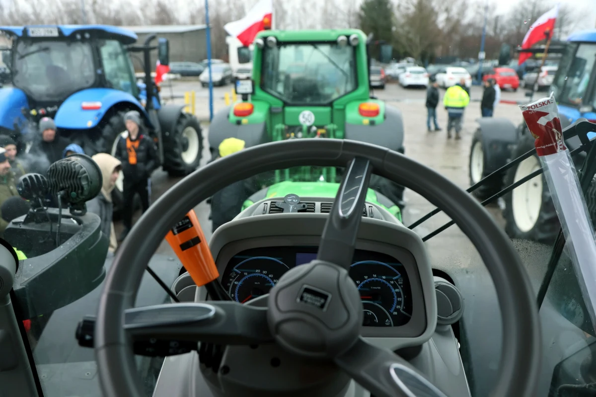 Czeka nas kolejna fala protestów rolniczych – blokad dróg i przejść granicznych. NSZZ Rolników Indywidualnych "Solidarność" podjął decyzję o rozpoczęciu strajku generalnego. Jak czytamy w oświadczeniu, "powodem są decyzję Brukseli ws. importu produktów rolnych z Ukrainy i bierność polskiego rządu". 