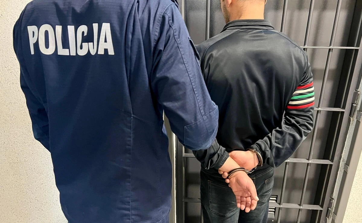 Dwóch obywateli Gruzji ukradło ze stacji benzynowej w Pile ponad 200 zdrapek. Złodzieje nie mieli szczęścia – zostali zatrzymani przez policję i grozi im do 5 lat więzienia.