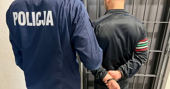 Dwóch obywateli Gruzji ukradło ze stacji benzynowej w Pile ponad 200 zdrapek. Złodzieje nie mieli szczęścia – zostali zatrzymani przez policję i grozi im do 5 lat więzienia.