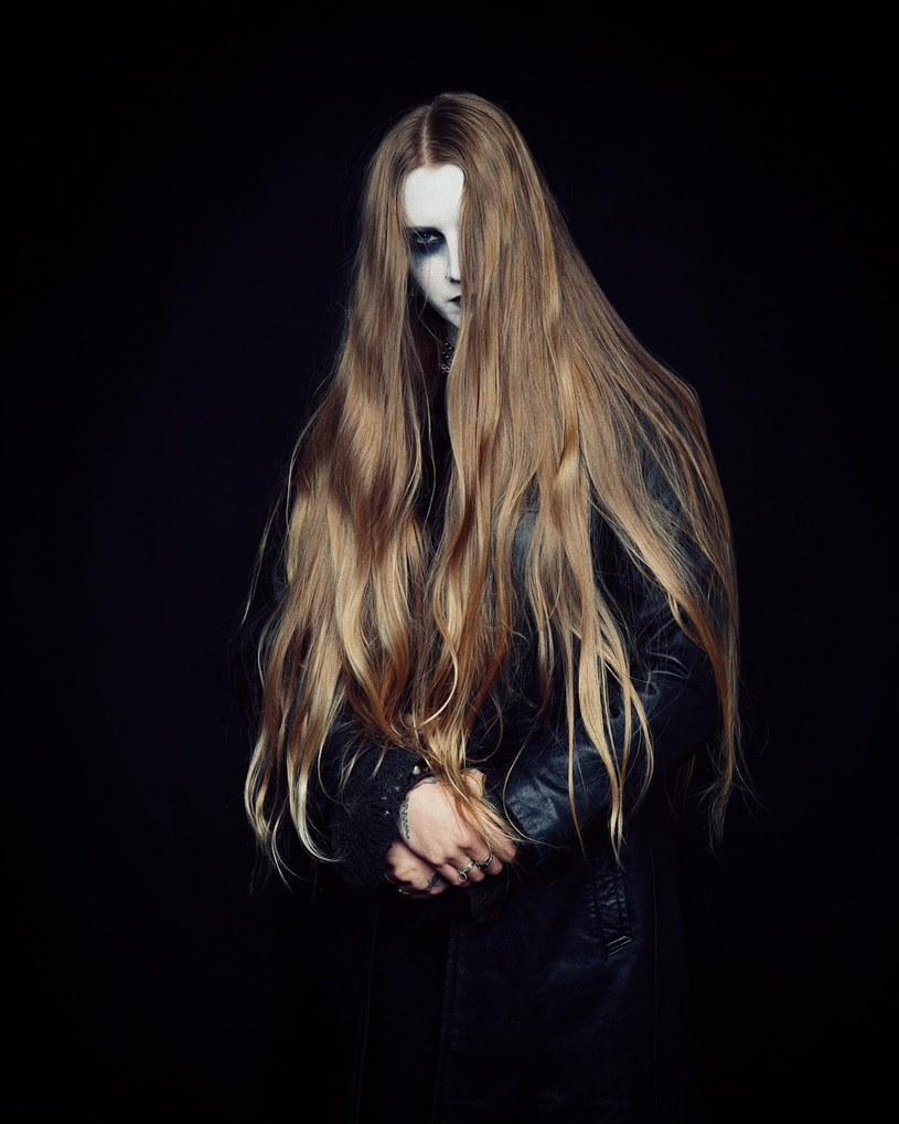 Blackmetalowy projekt Hulder z USA odlicza już dni do premiery drugiego longplaya. Album "Verses In Oath" pilotuje teledysk "Hearken The End".