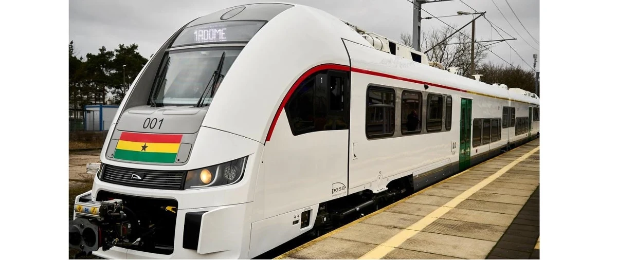 Polska wyprodukowała pociąg dla Ghany. Na trasie Bydgoszcz – Solec Kujawski odbył się specjalny przejazd pociągu firmy PESA zakupionego przez Republikę Ghany. W wydarzeniu uczestniczył m.in. wiceminister infrastruktury Piotr Malepszak oraz minister rozwoju kolei Republiki Ghany John Peter Amewu.
