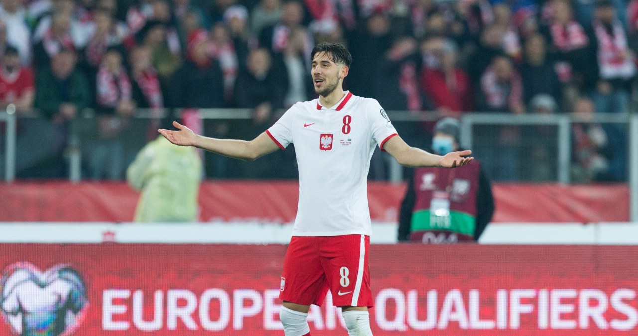 wiadomości,aktualności,Interia Złe wieści ws. reprezentanta Polski. Media: przyjechał do kraju. Nie ma diagnozy