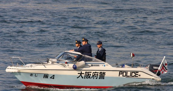 ​Biuro Straży Przybrzeżnej w Moji zatrzymało 74-latka pod zarzutem wyrzucenia ok. 900 kg ulotek reklamowych do cieśniny Kanmon w zachodniej Japonii - podał w piątek portal Mainichi.