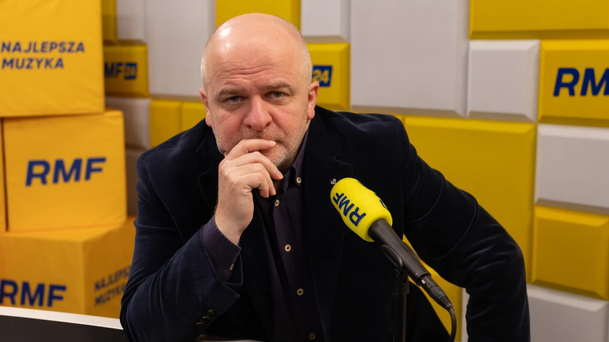 "Nie wiem, co powiedział prezydent, natomiast każdego, komu przemknie przez głowę, że Krym jest rosyjski, wzywam na debatę historyczną i na pewno ją przegra" - tak piątkową wypowiedź Andrzeja Dudy skomentował Paweł Kowal, który był Gościem Krzysztofa Ziemca w RMF FM. Wyjaśnił też przyczyny przełożenia wizyty Radosława Sikorskiego w USA.