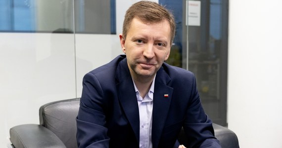 Poseł Łukasz Schreiber z PiS, były minister i szef Komitetu Stałego Rady Ministrów, ogłosił, że będzie kandydował na prezydenta Bydgoszczy. Podkreślił, że chce dać mieszkańcom realną alternatywę, a miasto potrzebuje nowej energii.