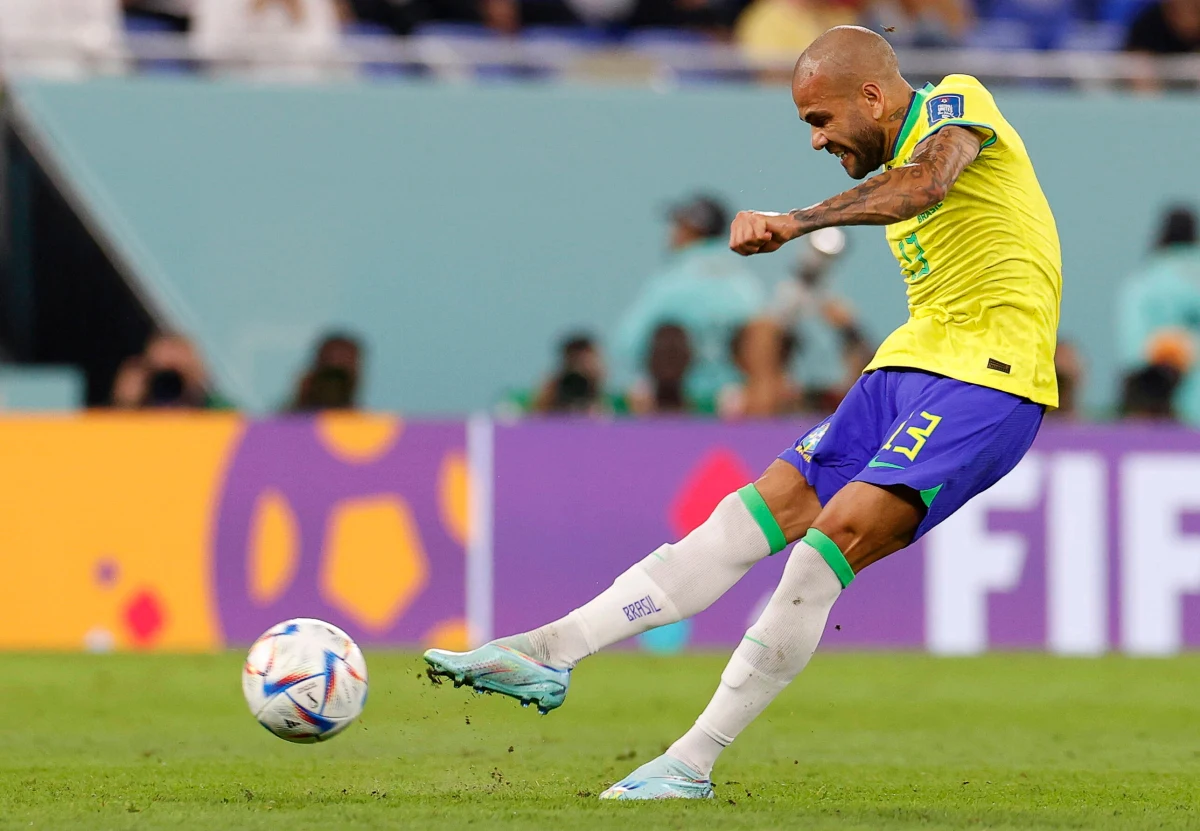 W poniedziałek przed sądem w Barcelonie rozpoczął się proces byłego piłkarza FC Barcelona Daniego Alvesa. Brazylijczyk jest oskarżony o gwałt na 23-letniej mieszkance stolicy Katalonii.