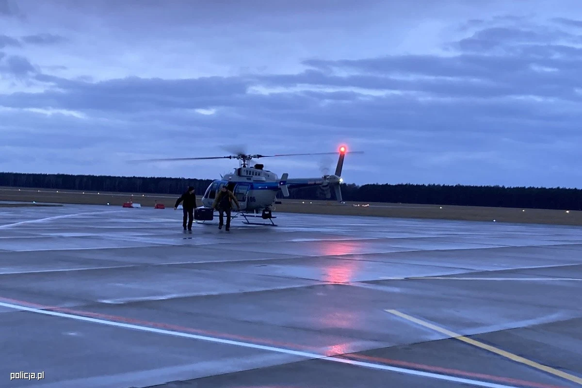 Doskonała współpraca policji i wojska sprawiły, że do Uniwersyteckiego Szpitala Klinicznego we Wrocławiu na czas dotarło serce do przeszczepu. Dla 52-letniego pacjenta to szansa na nowe życie. 