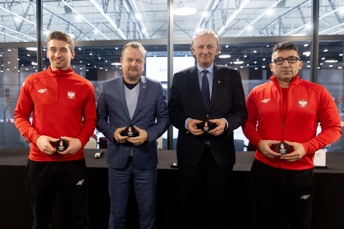 Polscy hokeiści w dobrych nastrojach rozpoczną w czwartek pierwszy etap rywalizacji o awans na igrzyska olimpijskie. W Sosnowcu Polacy zmierzą się kolejno z Estonią, Ukrainą i Koreą Południową. 