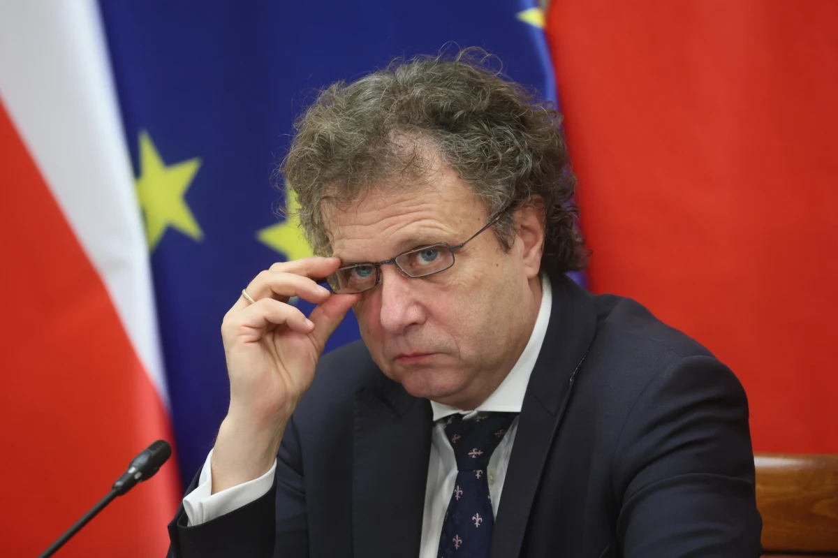 Wykluczenie Pawła Jabłońskiego z komisji śledczej ds. wyborów korespondencyjnych nie byłoby dobrą sytuacją, ale doradzał Michałowi Dworczykowi i Mateuszowi Morawieckiemu; czekamy na opinie prawników w tej sprawie; ostateczna decyzja – we wtorek – powiedział wiceprzewodniczący komisji Jacek Karnowski (KO), który był gościem Rozmowy o 7:00 w internetowym Radiu RMF24. 