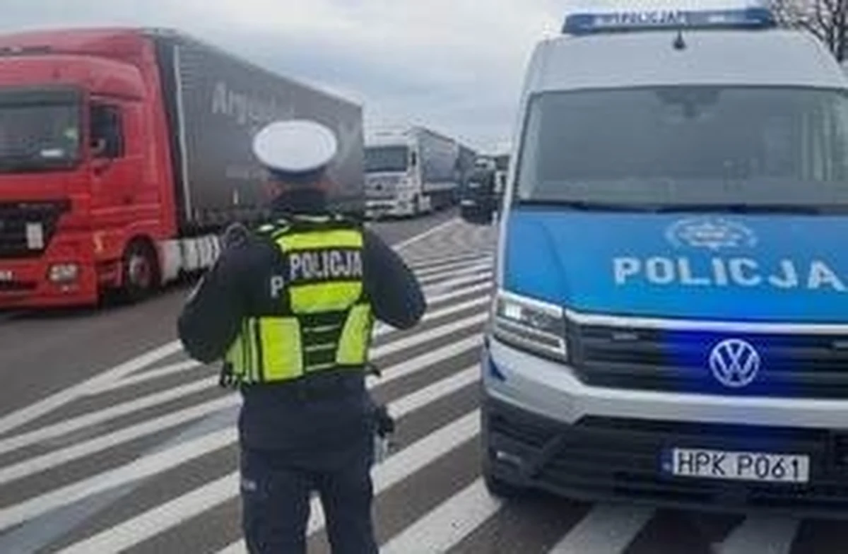 ​W piątek, 9 lutego, w miejscowości Medyka, w rejonie skrzyżowania drogi krajowej nr 28 z drogą powiatową nr 1818, odbędzie się protest rolników. Policja apeluje do kierowców o wcześniejszą korektę planów dotyczących przejazdu przez tę trasę.