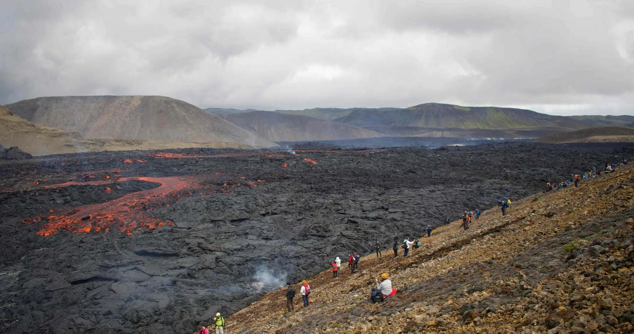 Islandia Wybuch Wulkanu Svartsengi Na Wyspie Wydarzenia W Interiapl 0228