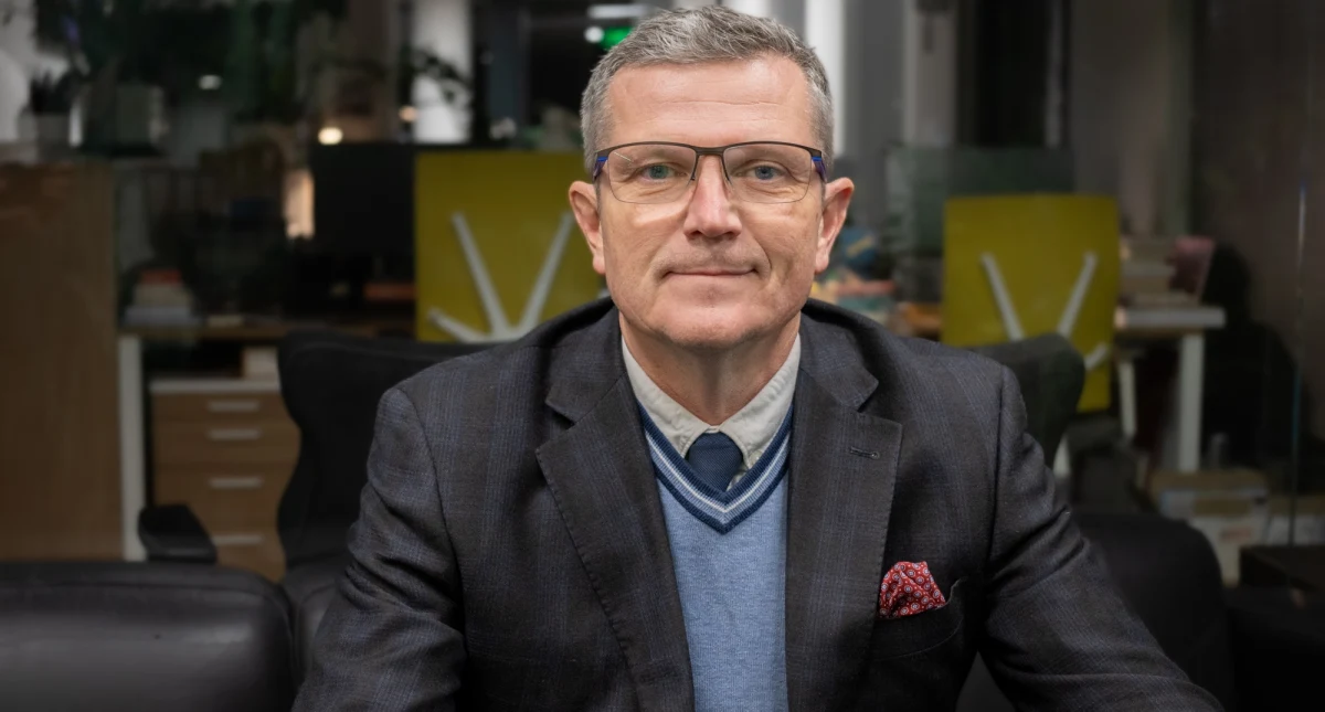 Część raportu z prac sejmowej komisji śledczej ds. Pegasusa może być tajna – nie wykluczył tego w Rozmowie w południe w Radiu RMF24 wiceprzewodniczący komisji Marcin Bosacki (KO). Według niego, jednymi z pierwszych świadków komisji mogą zostać byli szefowie Centralnego Biura Antykorupcyjnego, a więc Ernest Bejda i Andrzej Stróżny, byli nadzorcy służb specjalnych: Mariusz Kamiński i Maciej Wąsik, a także członkowie rządu Beaty Szydło.