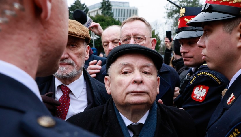 Tajemnicze spotkanie prezesa PiS w Sejmie. Chodzi o Wąsika i Kamińskiego Tajemnicze spotkanie prezesa PiS w Sejmie. Chodzi o Wąsika i Kamińskiego