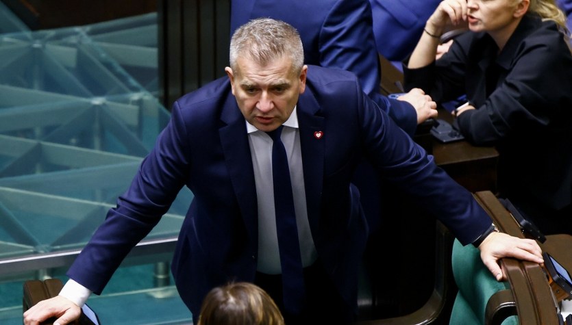 Emocje wokół pigułki „dzień po”. „Przestańcie ryczeć i tak nie słychać”