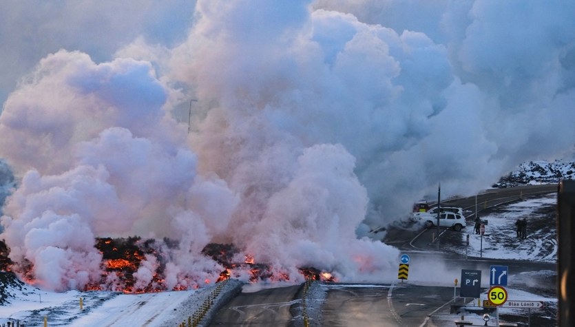  Na Islandii ogłoszono stan wyjątkowy. Tereny zalewa niszczycielska lawa