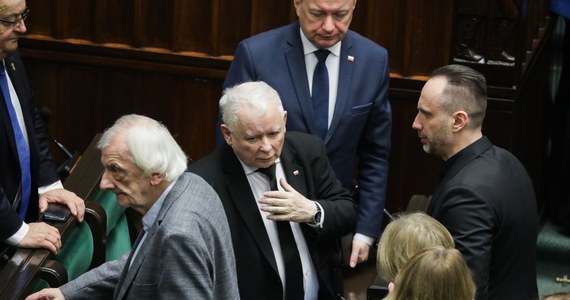 Prawdopodobnie będziemy składali wnioski do prokuratury ws. bezprawnego wygaszenia mandatów poselskich: Mariusza Kamińskiego i Macieja Wąsika – powiedział prezes PiS Jarosław Kaczyński.
