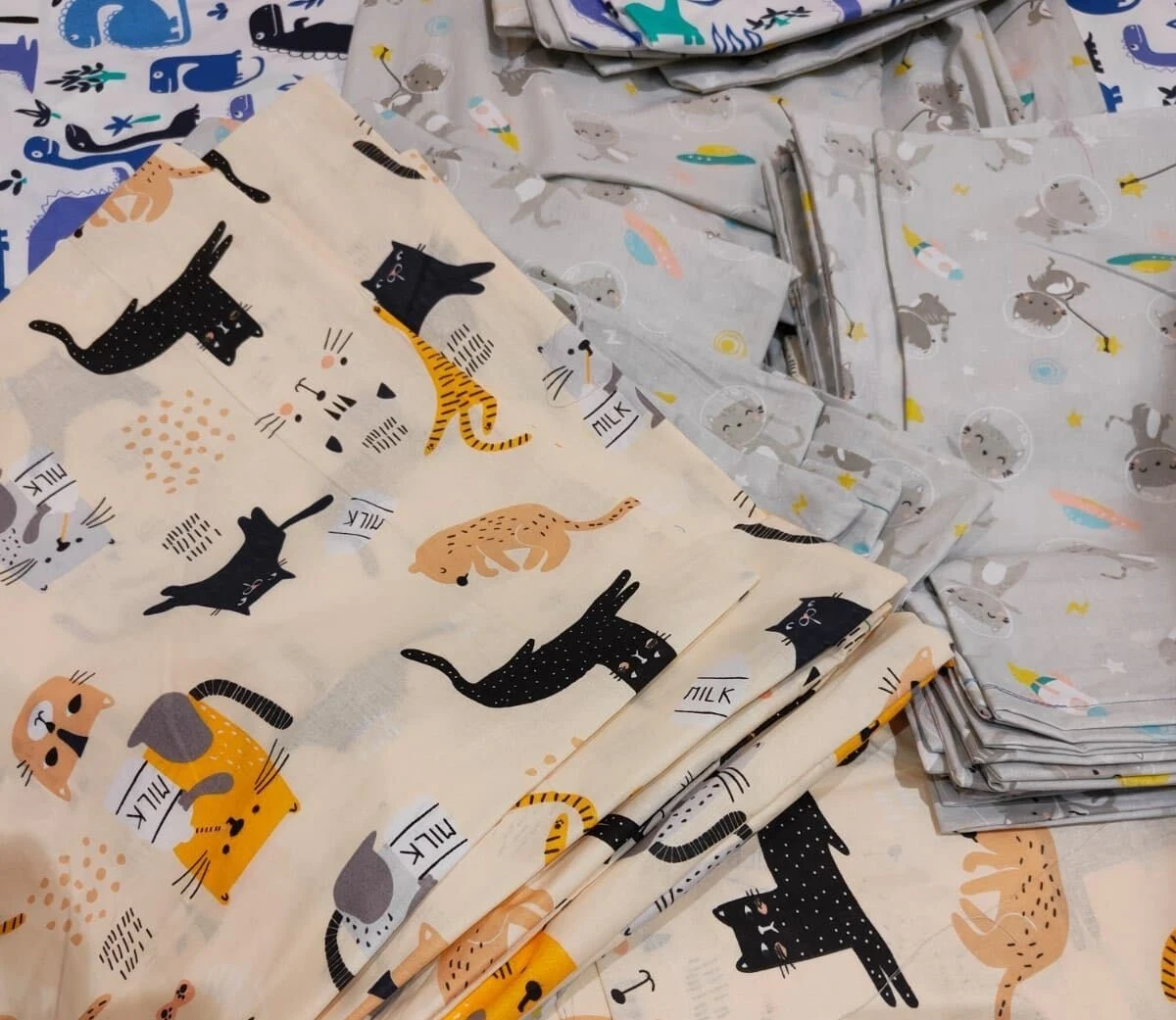 14 lutego, w Walentynki, wszyscy odwiedzający centrum handlowe Ruda Śląska Plaza będą mogli wziąć udział w ogólnopolskiej akcji charytatywnej "Uszyj Jasia", by rozweselać kolorami szpitalne sale, szyjąc poszewki na jaśki dla małych pacjentów z Miejskiego Szpitala w Rudzie Śląskiej. Na klientów centrum będą czekały setki metrów kolorowego materiału, 10 stanowisk do szycia, instruktorzy i mnóstwo pozytywnej energii.