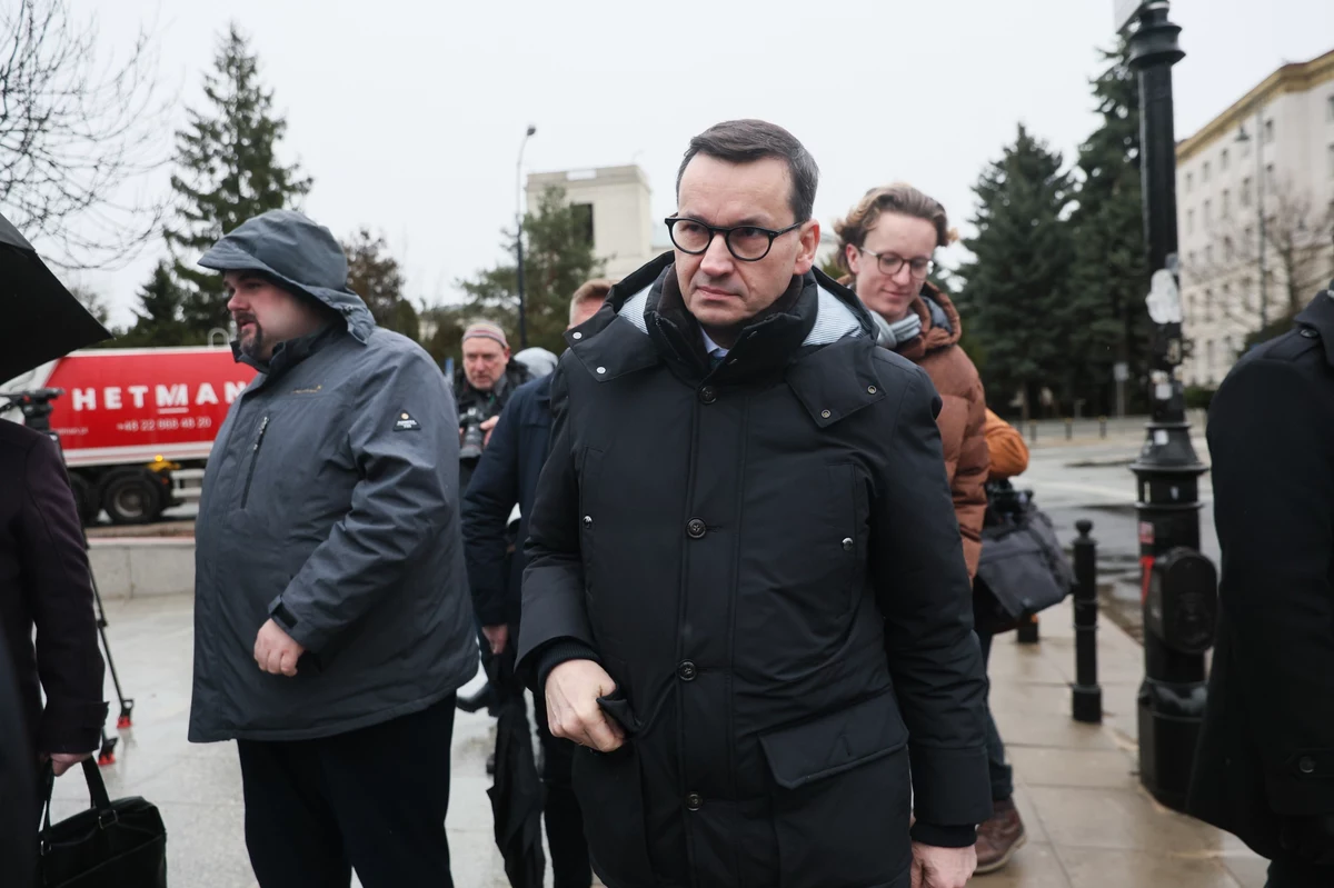 Mój rząd nigdy nie zgodziłby się na takie przepisy dotyczące polityki migracyjnej, które nie uwzględniają interesów Polski - powiedział były premier Mateusz Morawiecki. Jak zaznaczył, przymusowa relokacja nielegalnych migrantów zaszkodzi Europie.
