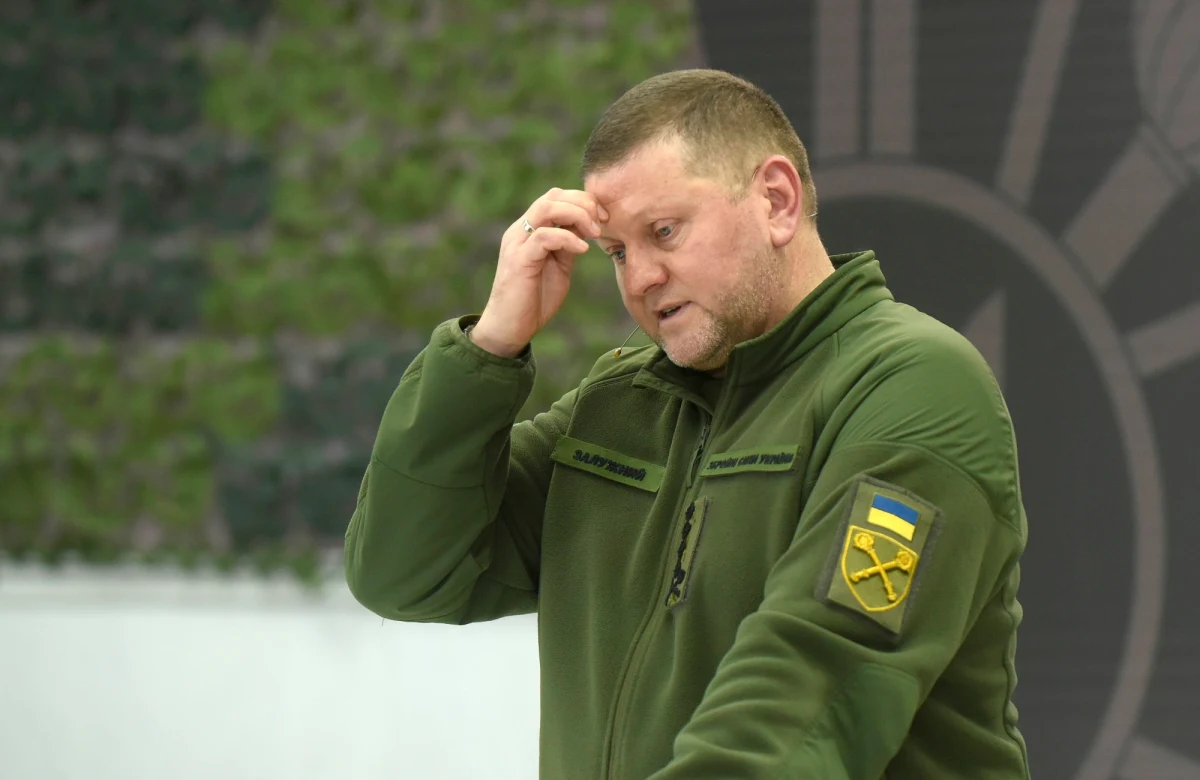 Dymisja Wałerija Załużnego z funkcji naczelnego dowódcy Sił Zbrojnych Ukrainy nie zmieni przebiegu wojny - stwierdził rzecznik Kremla Dmitrij Pieskow. Nowym szefem ukraińskiej armii został gen. Ołeksandr Syrski.